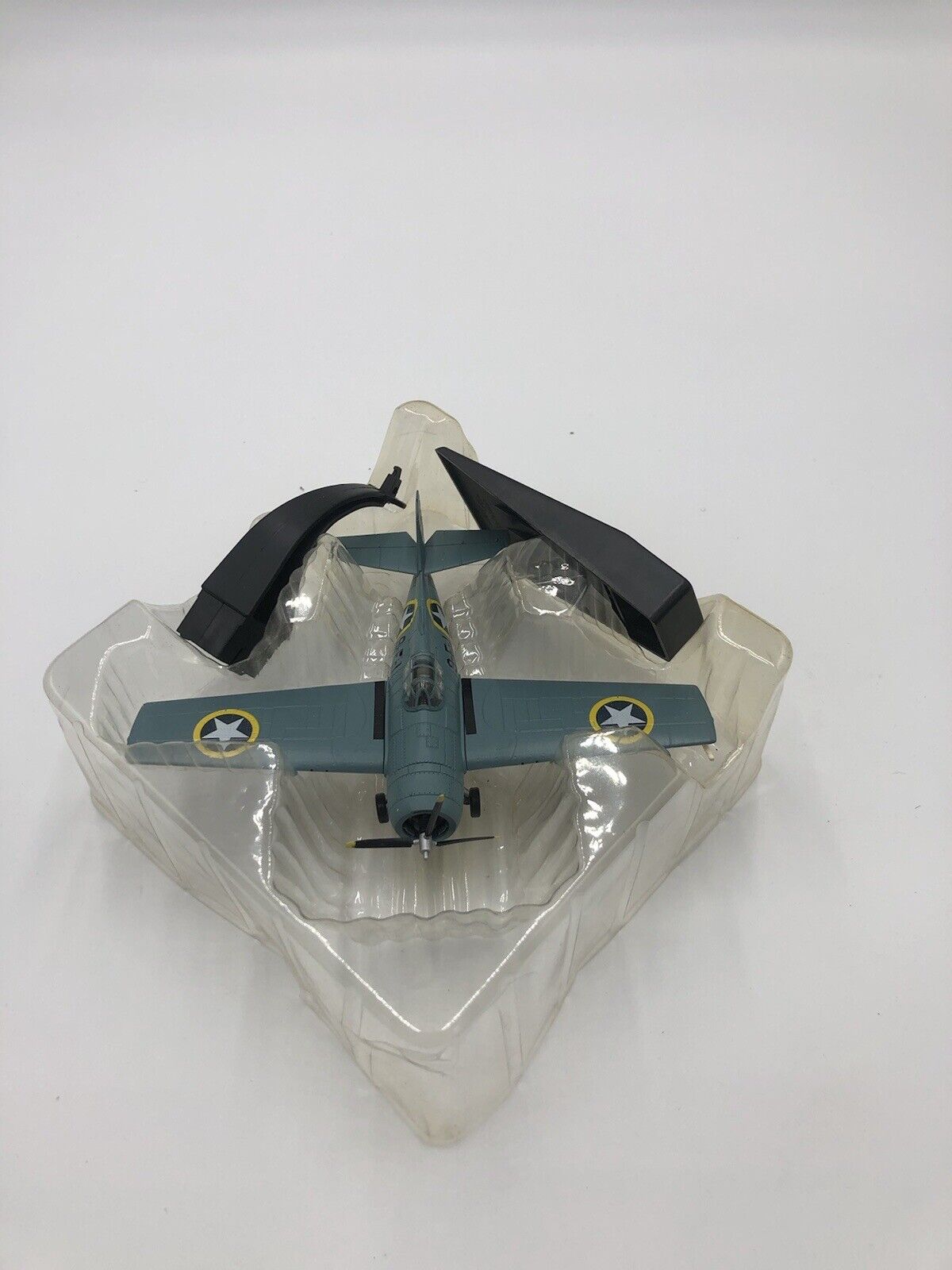 AMERCOM 1:72 CLASSIC 1942 GRUMMAN F4F-4 WILDCAT US NAVY