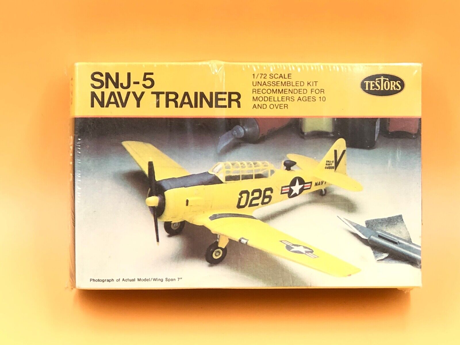 SNJ-5 Navy Trainer Testors | No. 609 | 1:72