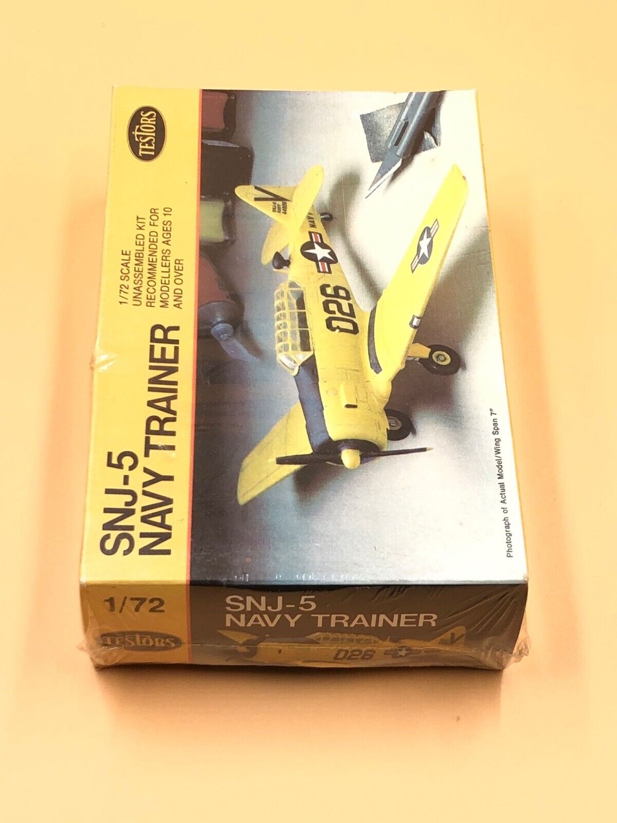 SNJ-5 Navy Trainer Testors | No. 609 | 1:72