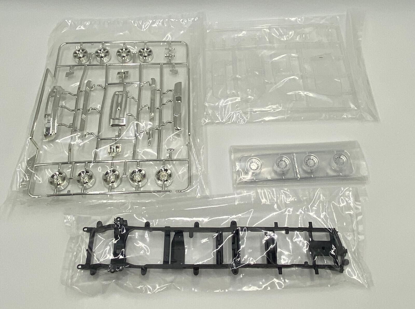 Ford F-350 SUPER DUTY CREW CAB Meng Model | No. CS-001 | 1:24