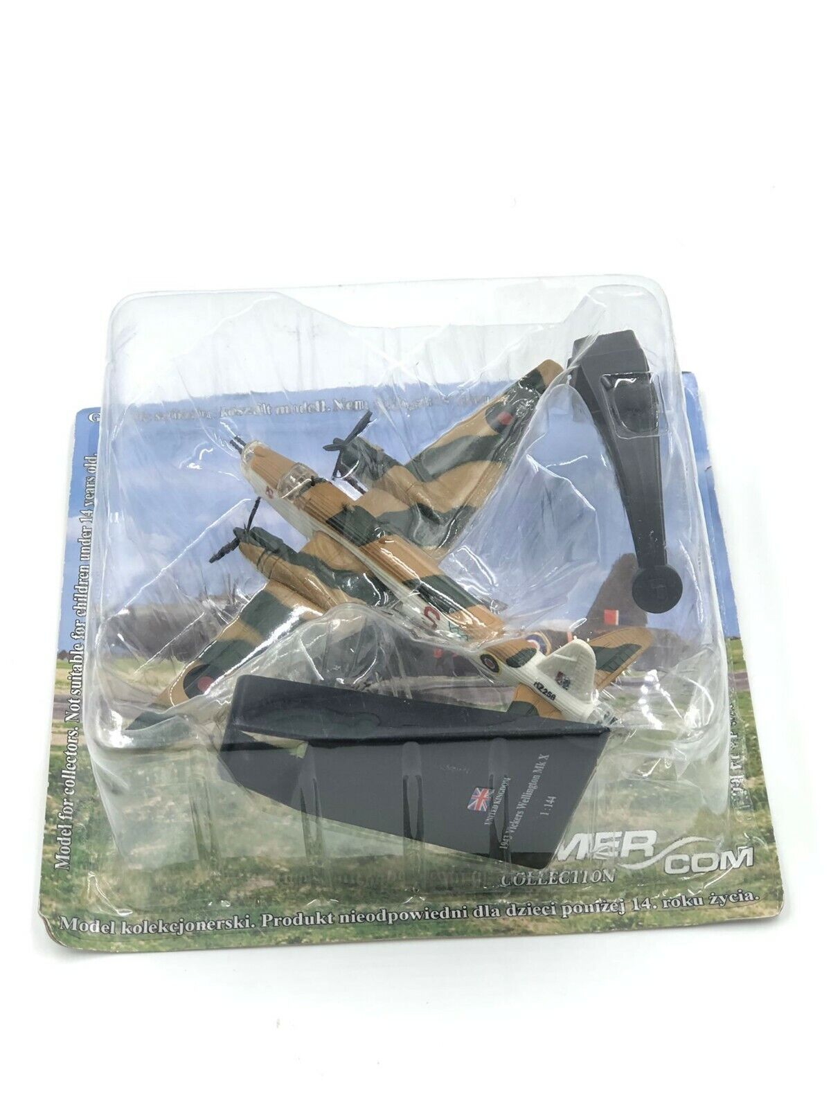 Amercom 1/144 Scale Aircraft AM1602ZD - 1943 Vickers Wellington Mk X