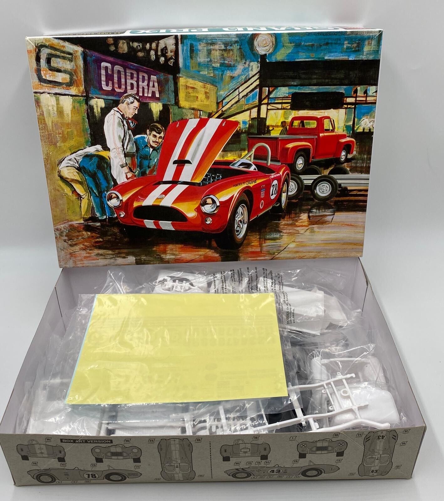 AMT 1/25 Cobra Racing Team Shelby Cobra & ’53 Ford Pickup & Trailer # 1073