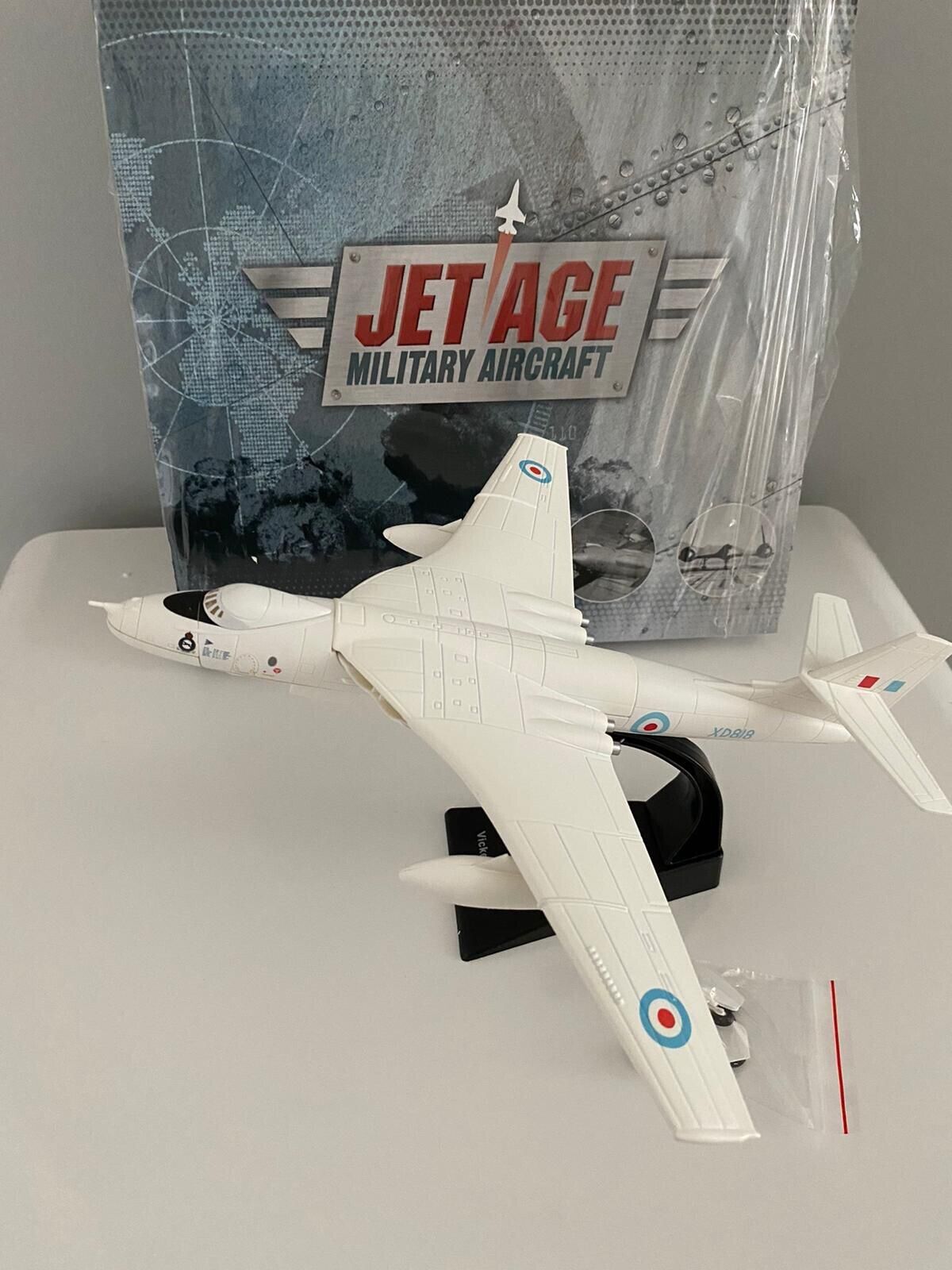 Atlas Editions - Jet Ace 6 x Model Diecast Military Aircrafts 6x Coasters & DVD