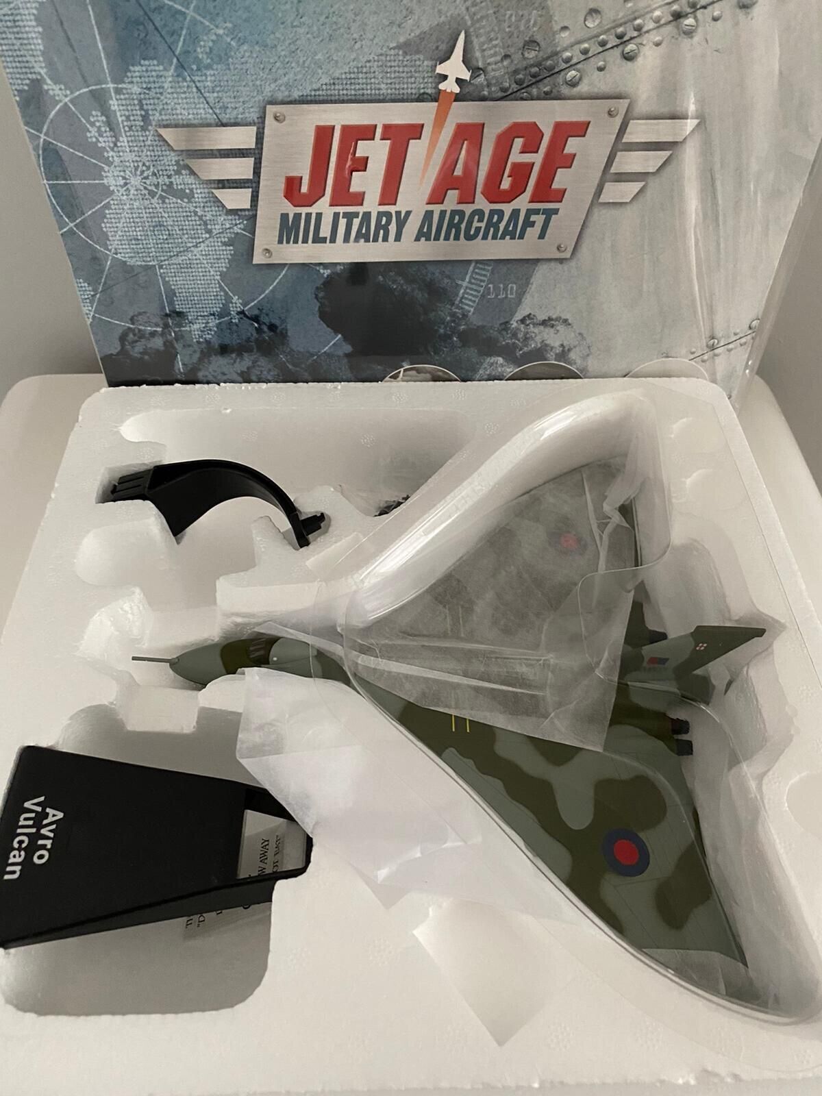 Atlas Editions - Jet Ace 6 x Model Diecast Military Aircrafts 6x Coasters & DVD